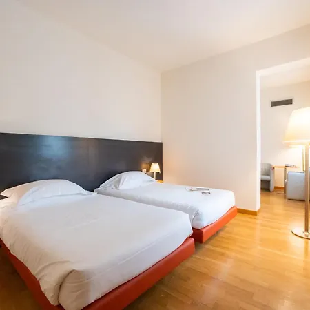 アンヌンツィアータ 4* フェラーラ