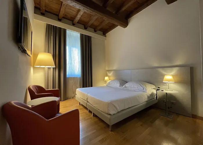 Otel Annunziata 4*