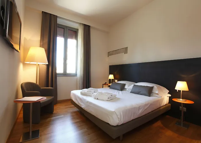 Otel Annunziata 4*