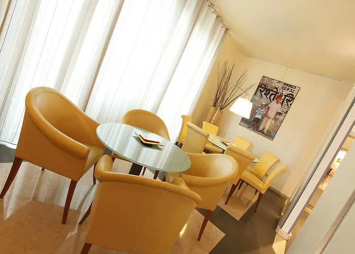 Annunziata Otel Ferrara