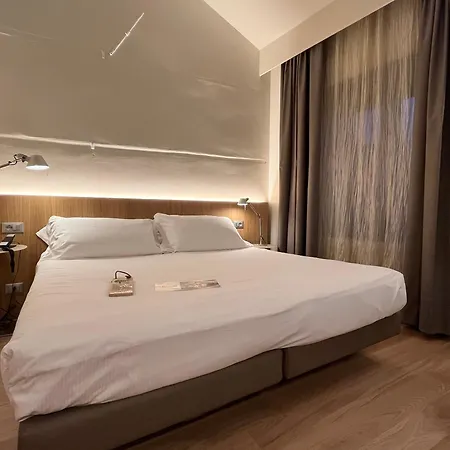 Hotel Annunziata 4*