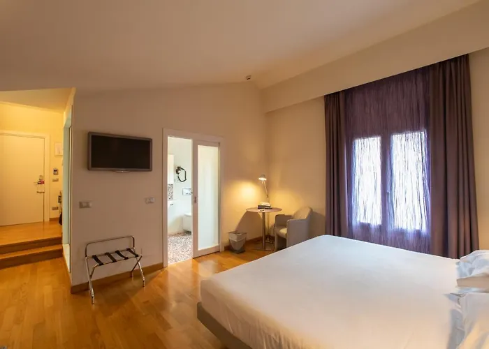 호텔 안눈지아타 4*