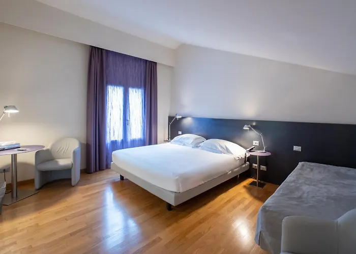 Hotel Annunziata 4*